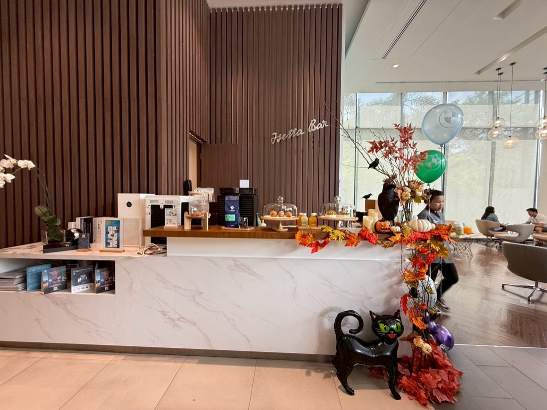 Reception area set up for a corporate event by Mekin