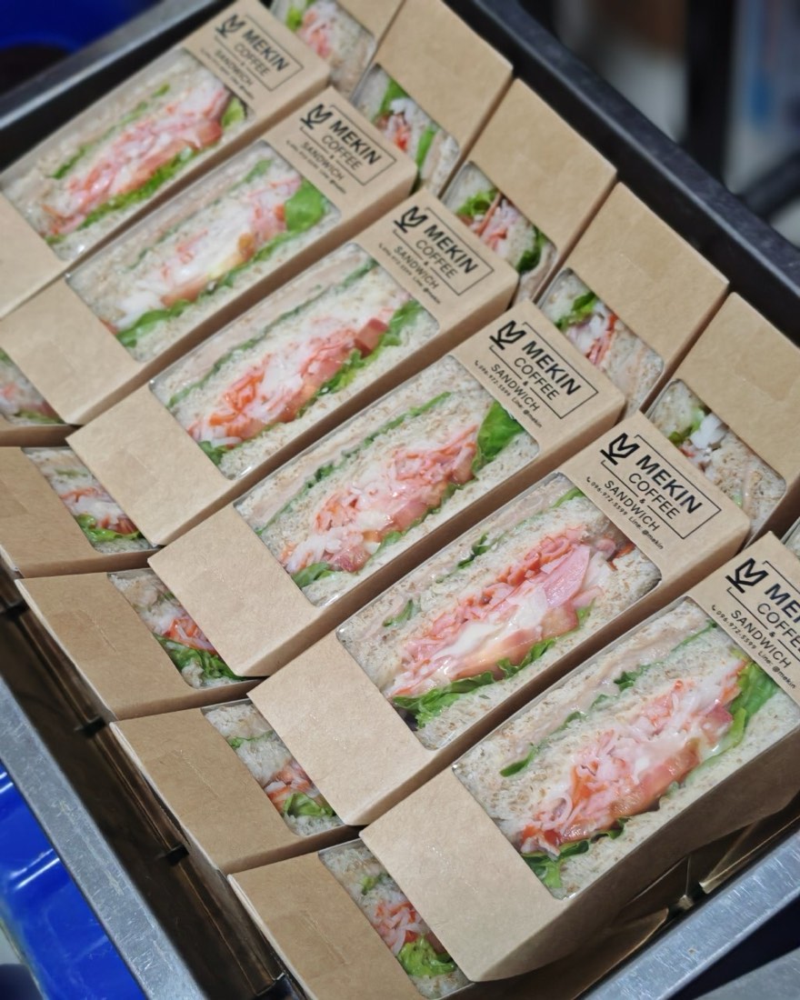 Mekin slider sandwiches packed for delivery